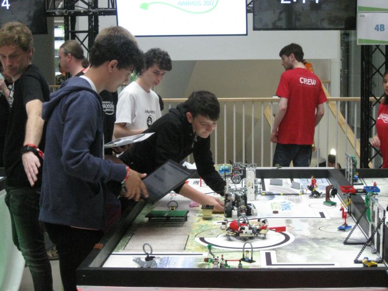 A dániai FLL (First Lego League) robotverseny harmadik napja