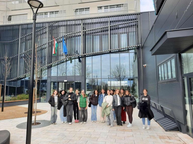 Látogatás a debreceni testvériskolánkban