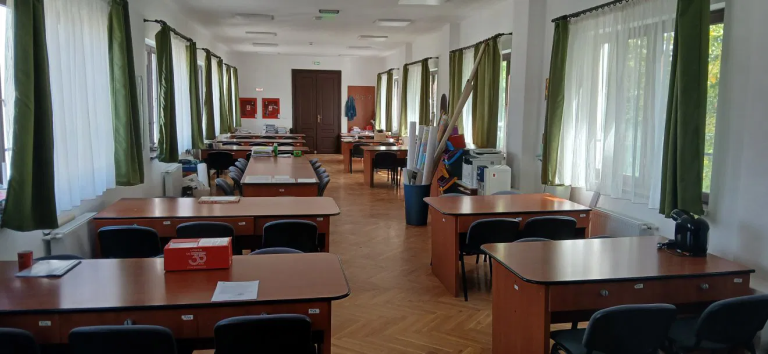 Készülődnek az új tanévre a nagyváradi Ady Endre Elméleti Líceumban